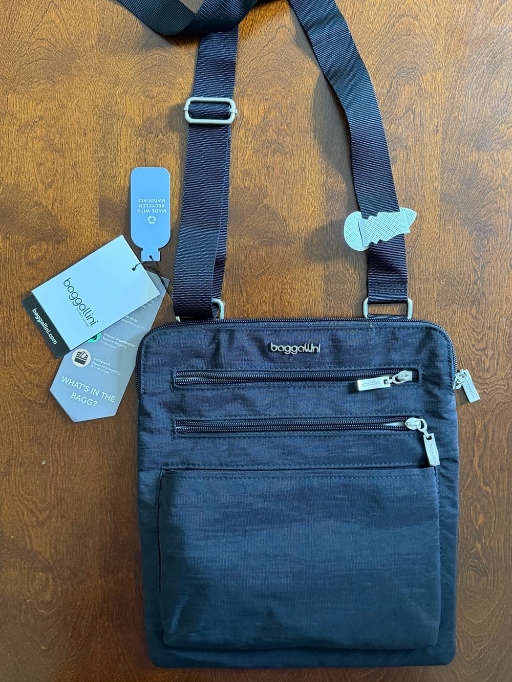 Baggallini Black Women’s Crossbody Organizer Messenger Bag